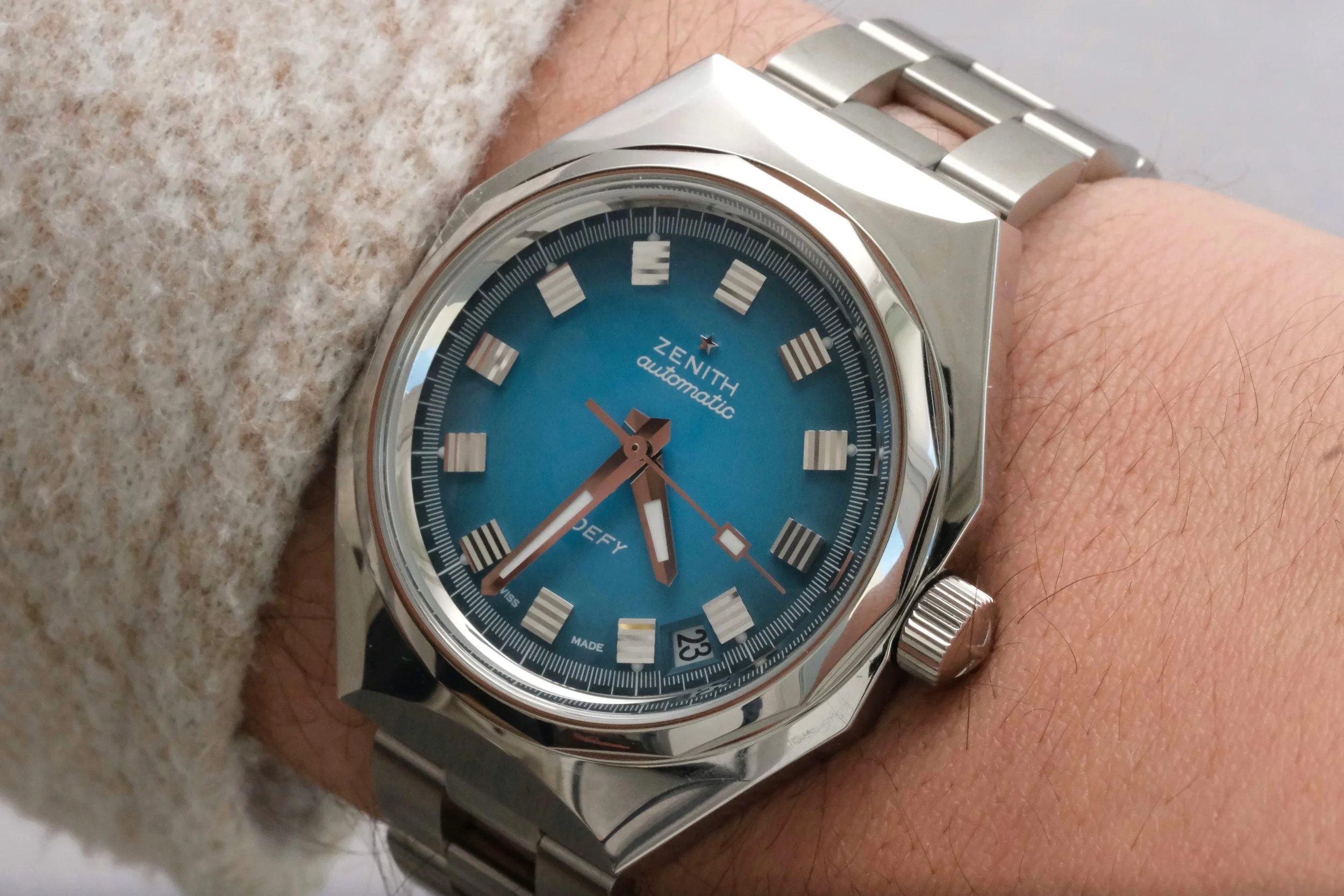 Hands-On Review of the Zenith DEFY Revival A3690 Boutique Edition